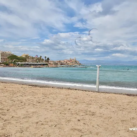 Tamanaco Beach